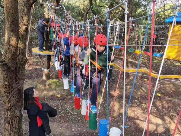 叢林穿越游樂項目 叢林穿越游樂項目